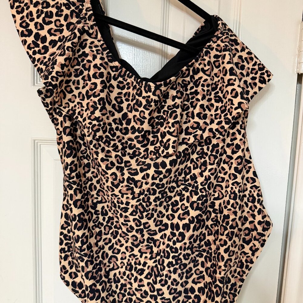 New 2XL Meet Curve Leopard Bathing Suit